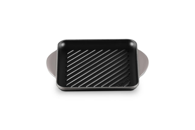 Le Creuset Enamaled Cast Iron Square Grill, 9.5",