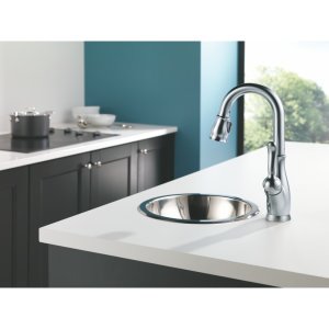 Delta Faucet Leland Bar Faucet Oil Rubbed Bronze, Bar Sink Faucet Single Hole, Wet Bar Faucets with Pull Down Sprayer, Prep Sink Faucet, Faucet for Bar Sink, Venetian Bronze 9678-RB-DST