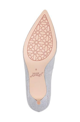 Jewel Badgley Mischka Women's Royalty Pump, Lt. Gold, 6.5 UK