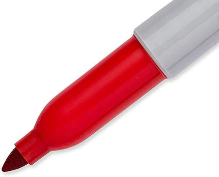 Marcador permanente Sharpie 30002 de punta fina (paquete de 2), marca en papel y plástico, resistente a la decoloración y al agua, certificado AP, color rojo, 12 marcadores por caja, paquete de 2 cajas, 24 marcadores en total