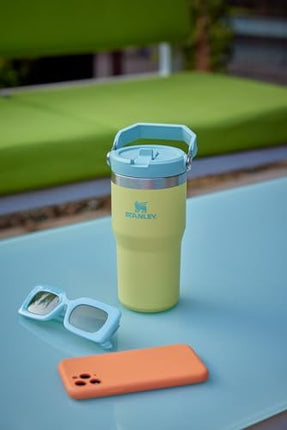 Vaso Stanley IceFlow 2.0 con Pajita y Asa, 591 ml, Tapa Abatible, Botella de Agua Antifugas, Acero Inoxidable Aislado, Sin BPA, Rojo Chili