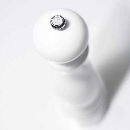 PEUGEOT - Paris u'Select 22 cm Pepper Mill - 6 Predefined Grind Settings - Made with PEFC Certified Wood - Made in France - Glossy White Finish