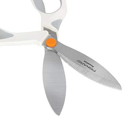 Tijeras Fiskars SoftGrip PowerCut para Tela y Materiales Mixtos - Tijeras de 8" de Alta Resistencia para Cortar Tela, Cartón, Corcho, Metal Decorativo y Goma Espuma con Borde Dentado - Blanco