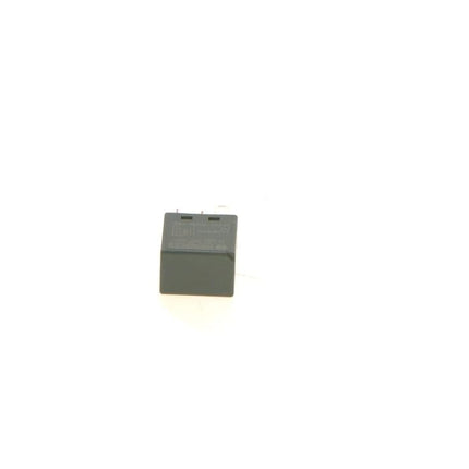 Bosch 0332207402 Micro Relay 24V 10A, IP5K4, Operating Temperature from -40 Degree to 100 Degree C, 5 Pin Relay with diode