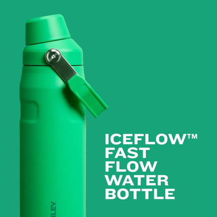 Botella de agua Stanley IceFlow de flujo rápido de 709 ml | Tapa con boquilla en ángulo | Ligera y a prueba de fugas para viajes y deportes | Acero inoxidable con aislamiento | Sin BPA | Cuarzo rosa