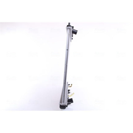 NISSENS Radiador refrigeración de motor 606769