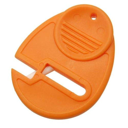 Fiskars Sewsharp Scissor Sharpener, Stainless Steel, Standard, 0.4 x 3.7 x 4.8 cm