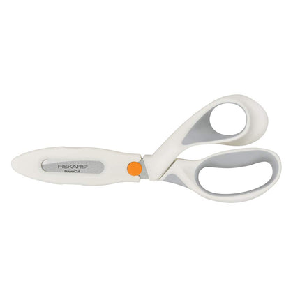 Tijeras Fiskars SoftGrip PowerCut para Tela y Materiales Mixtos - Tijeras de 8" de Alta Resistencia para Cortar Tela, Cartón, Corcho, Metal Decorativo y Goma Espuma con Borde Dentado - Blanco