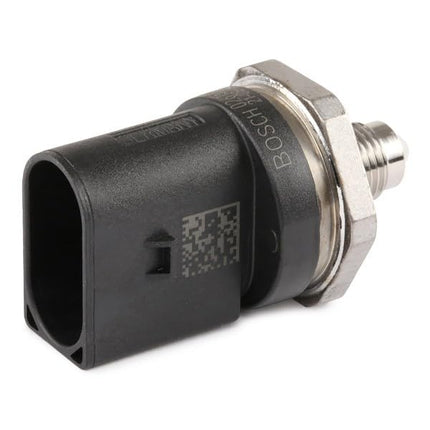BOSCH 0261545071 OE Fuel Pressure Sensor - Compatible With Select BMW 135, 228, 320, 328, 335, 428, 435, 528, 535, 550, 640, 650, 740, 740, 750, i8, M2, M235, M3, M5, M6, X1, X3, X4, X5, X6, Z4