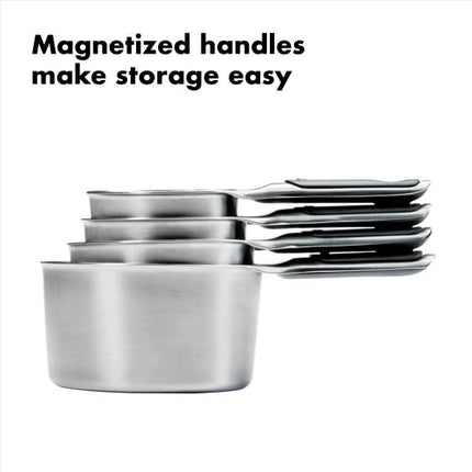 Tasses à mesurer en acier inoxydable OXO Good Grips 4 pièces avec attaches magnétiques