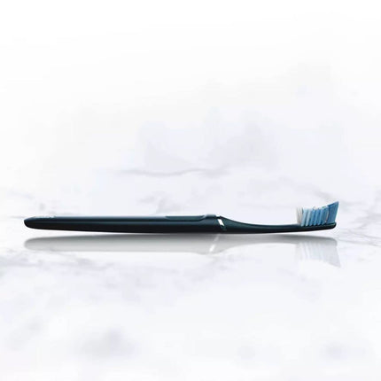 Oral-B Clic Manual Toothbrush, Onyx Black, with Magnetic Toothbrush Holder - 1 Count 049-09-6257 1.0 Count