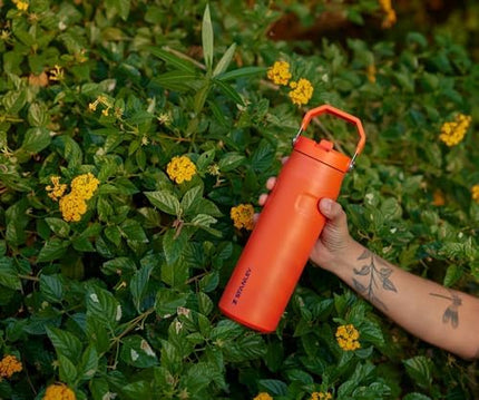 Bouteille d'eau Stanley IceFlow Flip Straw 2.0 473 ml | Paille intégrée avec ouverture plus large | Légère et résistante aux fuites | Acier inoxydable isolé | Sans BPA | Quartz Rose