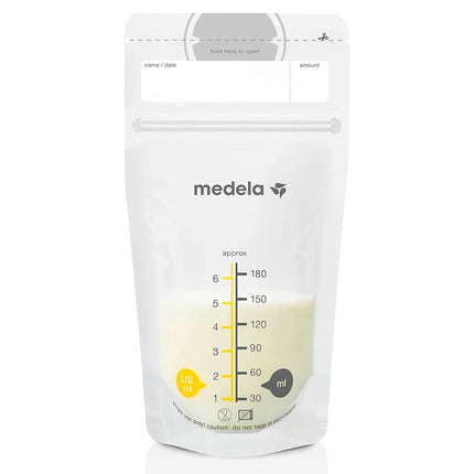 Bolsas para almacenar leche materna de Medela, Bolsas para almacenar leche materna listas para usar para la lactancia, Bolsa autoestable, Perfil plano que ahorra espacio, 50 unidades (paquete de 1)