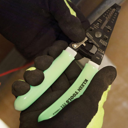 KLEIN TOOLS Wire Stripper/Cutter, Klein-Kurve Stripper/Cutter, 10-18 AWG Solid, 12-20 AWG Stranded Wire, Glow in The Dark Grips 11055GLW, High-Visibility Handle
