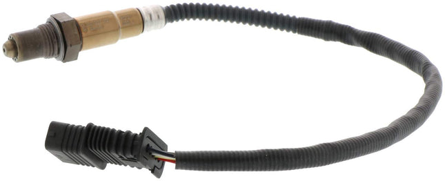 Bosch 17015 Premium Original Equipment Oxygen Sensor - Compatible With Select BMW 335i, 435i, 535i, 640i, 740i, 740Li, GT, Gran Coupe, xDrive, ActiveHybrid 3/5 / 7, M2, M235i, X4, X5, X6
