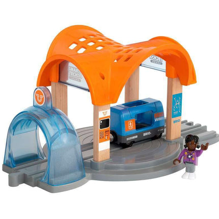 BRIO World Smart Tech Sound Action Tunnel Train Station for Kids Age 3 Years Up - Gifts for Children