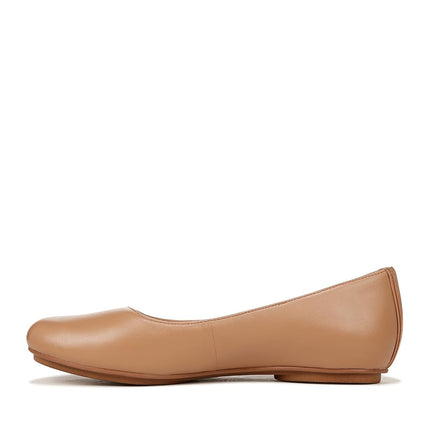 Naturalizer Womens Maxwell Round Toe Comfortable Classic Slip On Ballet Flats, Frappe Leather, 6.5 Wide