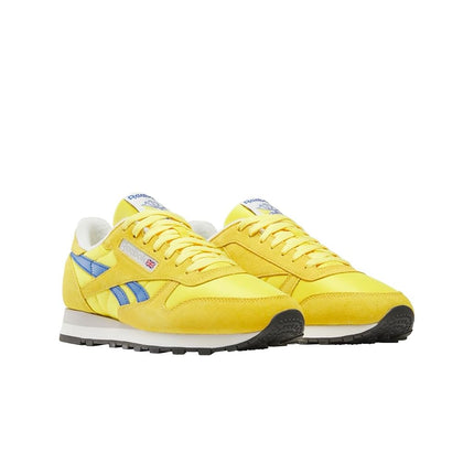 Reebok Unisex-Adult Classic Leather V1 Sneaker, Golden Haze/Optimum Blue/Chalk, 5.5 Women/4 Men