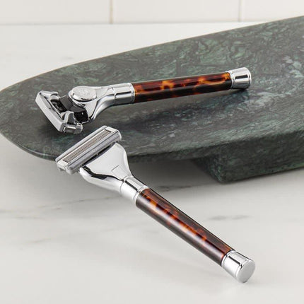 Cremo Astonishingly Superior Tortoise Shell (Horn) Razor Kit (Packaging May Vary)