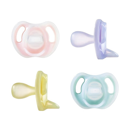 Tommee Tippee Ultra-Light Soothers, 6-18m, 4 Pack,