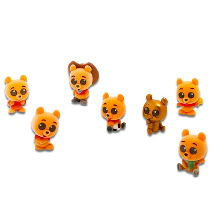 Bolsas Sorpresa Winnie The Pooh Doorables - Paquete con 3 Mini Figuras de Winnie The Pooh Doorables para Niños, Adultos y Pegatinas | Mini Peek de Figuritas Winnie The Pooh Doorables