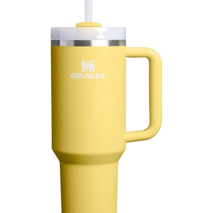 Vaso STANLEY Quencher H2.0 con asa y pajita de 40 oz | Tapa Flowstate de 3 posiciones | Compatible con portavasos para viajes | Vaso de acero inoxidable aislado | Sin BPA | Daffodil