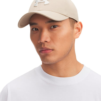 Under Armour Men's Blitzing, Moisture-Wicking Baseball Cap with Stretch-Fit Design, Comfortable Men's Cap with Built-in Sweatband