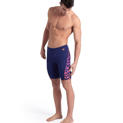 ARENA Performance Men's Surfs Up Swim Jammer MaxLife Knee-Length Swimsuit Pool Training Bathing Suit Competitive Swimmers