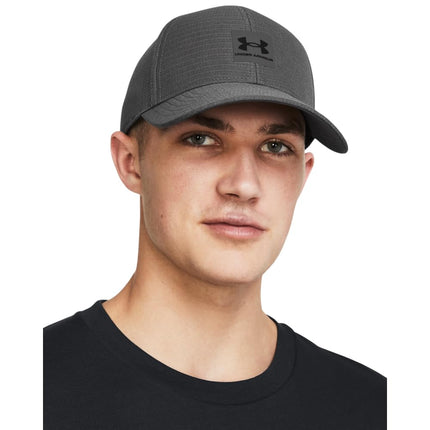 Gorra elástica Iso-chill ArmourVent de Under Armour para hombre, (025) Castlerock / / Black, M-L