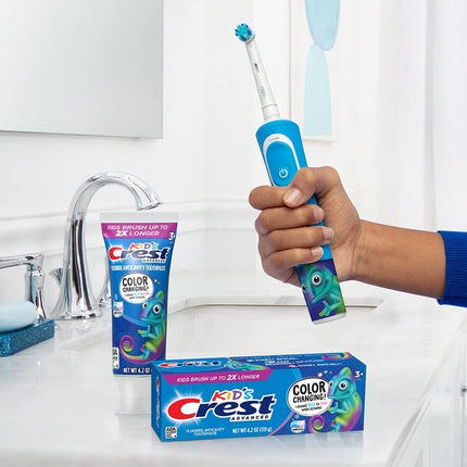 Oral-B Kids Electric Toothbrush with Sensitive Brush Head and Timer, for Kids 3+