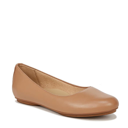 Naturalizer Womens Maxwell Round Toe Comfortable Classic Slip On Ballet Flats, Frappe Leather, 6.5 Wide