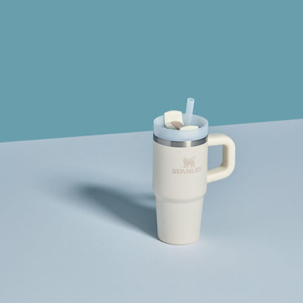 Vaso Stanley Quencher H2.O FlowState™ con asa, 590 ml, crema 2.0
