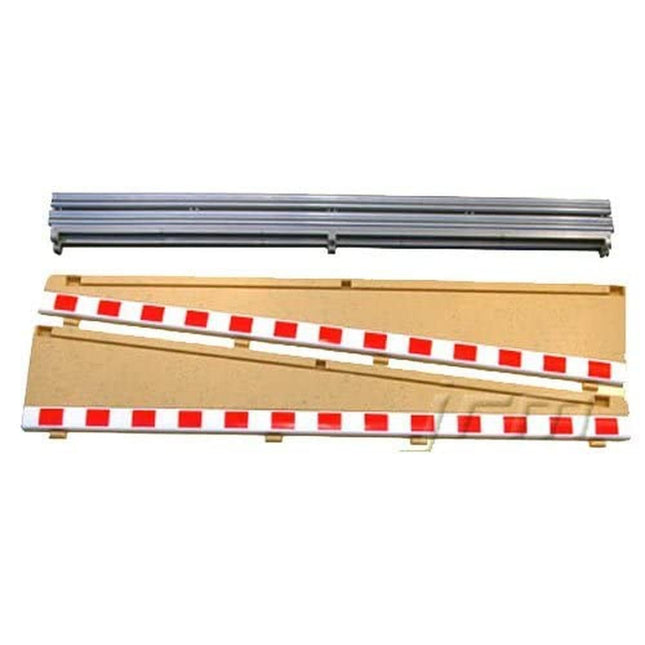 Scalextric Lead in/Lead Out Borders & Barriers (Pack of 2)