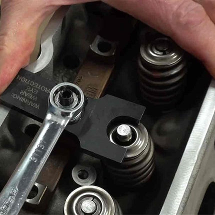 Lisle 16560 Valve Spring Compressor for GM LS, Black