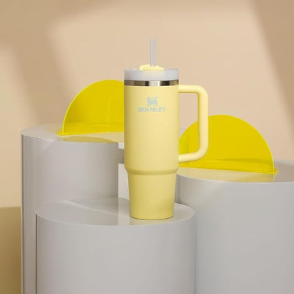 STANLEY Quencher H2.0 Vaso con asa y popote 30 oz | Tapa giratoria de 3 posiciones | Compatible con portavasos para viajar | Vaso de acero inoxidable aislado | Sin BPA | Pomelo