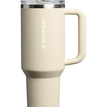 STANLEY Vaso térmico Quencher ProTour Flip Straw con tapa a prueba de fugas 40 oz | Pajita y asa integradas | Compatible con portavasos para viajes | Vaso aislado de acero inoxidable | Sin BPA | Exclusivo Toasted Almond