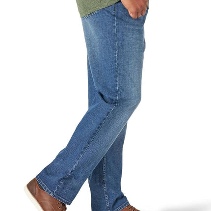 Wrangler Men's Free-to-Stretch Relaxed Fit Jean, Milwaukee, 34W x 30L