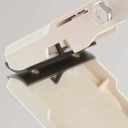 Benriner Mandoline Slicer, Japanese Stainless Steel Blade, BPA Free, Beige Classic Slicer, Biege with 4 Japanese Stainless Steel Blades Beige