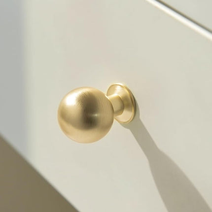 BEILEIOU Brushed Gold Cabinet Knobs Classic Vintage Retro Drawer Knobs Kitchen Cupboard Bathroom Dresser Cabinet Hardware Handles Zinc Alloy (2, Brushed Gold, Knob)
