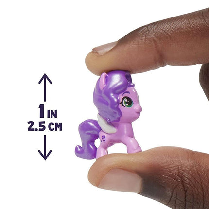 My Little Pony Mini World Magic Compact Creation Zephyr Heights Toy - Portable Playset with Princess Pipp Flower Blossom Pony for Children from 5 Years, Multicoloured, F5247, 5.1 x 20.3 x 16.5 cm