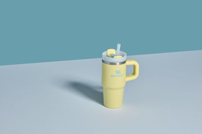 Vaso térmico STANLEY Quencher H2.0 con asa y pajita, tapa Flowstate de 3 posiciones, compatible con portavasos de coche, acero inoxidable aislado, sin BPA, 0,4 litros, color Mandarina