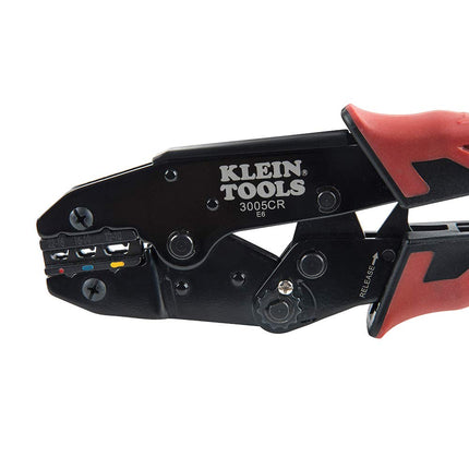 Herramienta crimpadora de cables Klein Tools 3005CR, crimpadora de terminales aislados con trinquete para cables de 10 a 22 AWG