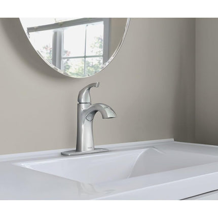 Moen Lindor 84505 Robinet de lavabo de salle de bain WaterSense à entraxe de 10 cm, 1 poignée, fini chrome, avec drain et plaque de recouvrement