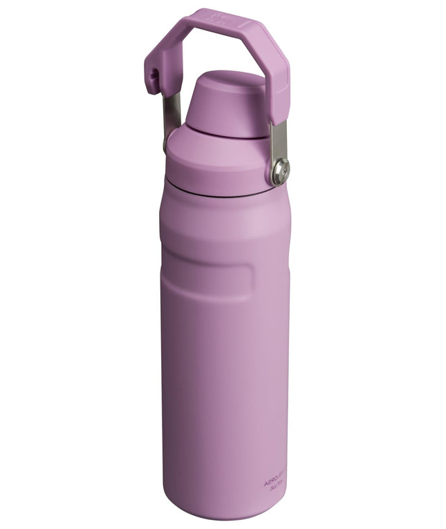 Botella de agua Stanley IceFlow Fast Flow de 24 oz | Tapa con boquilla en ángulo | Ligera y a prueba de fugas para viajes y deportes | Acero inoxidable con aislamiento | Sin BPA | Lila