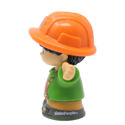 Fisher-Price Pieza de repuesto para juego de construcción Bulldozer Little People coleccionable GWD14 - Figura de reemplazo Koby trabajador de la construcción operador de bulldozer con casco naranja