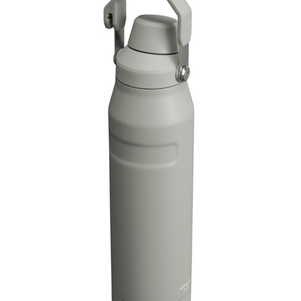 Stanley IceFlow Botella de agua de flujo rápido de 36 oz | Tapa con boquilla en ángulo | Ligera y a prueba de fugas para viajes y deportes | Acero inoxidable aislado | Sin BPA | Ceniza