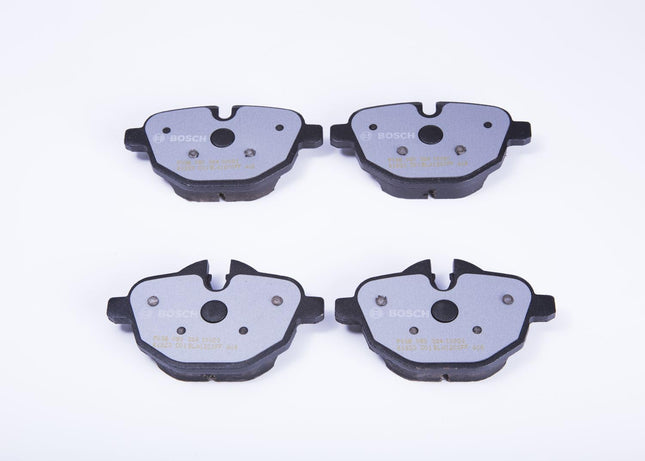 BOSCH BC1473 QuietCast Premium Ceramic Disc Brake Pad Set Compatible with Select BMW 528i, 528i xDrive, 530i, 530i xDrive, 535d, 535d xDrive, 535i, 535i xDrive, 540d xDrive, X3, X4, Z4 and More