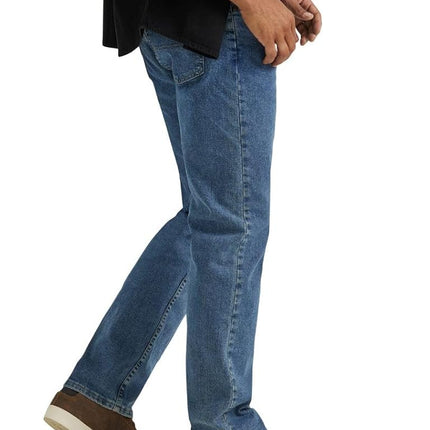 Wrangler Authentics Men's Regular Fit Comfort Flex Waist Jean, Light Stonewash, 35W x 32L