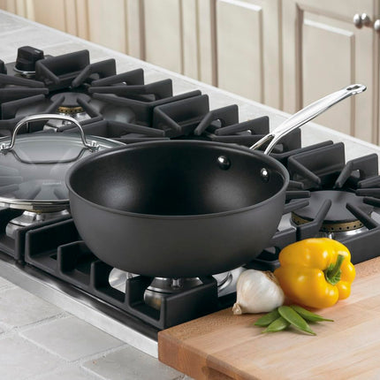 Casserole de chef antiadhésive anodisée dure Cuisinart Chef's Classic™ de 2,8 litres avec couvercle