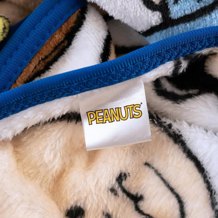 Franco Peanuts Kids Bedding Super Soft Cozy Silk Touch Throw, 40 in x 50 in, (Officially Licensed Product)